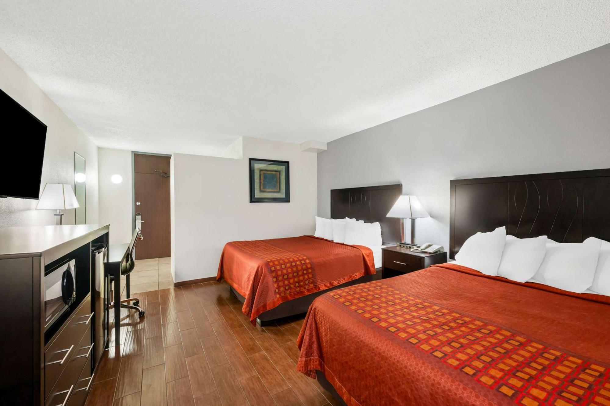 Surestay Plus Hotel By Best Western Lubbock Medical Center Extérieur photo