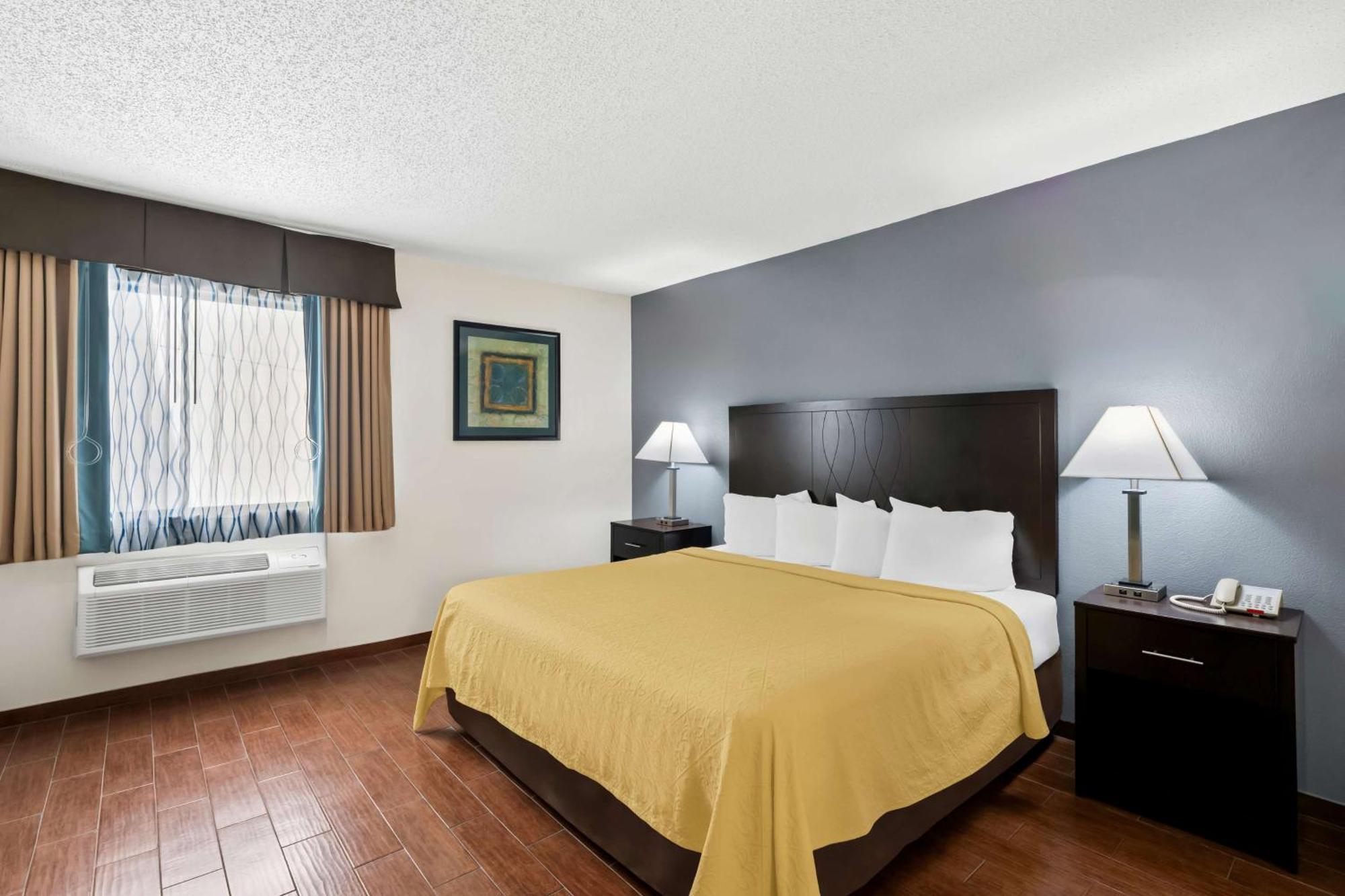 Surestay Plus Hotel By Best Western Lubbock Medical Center Extérieur photo