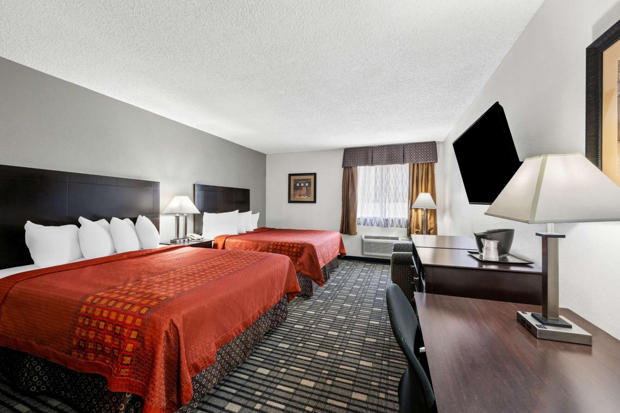 Surestay Plus Hotel By Best Western Lubbock Medical Center Extérieur photo
