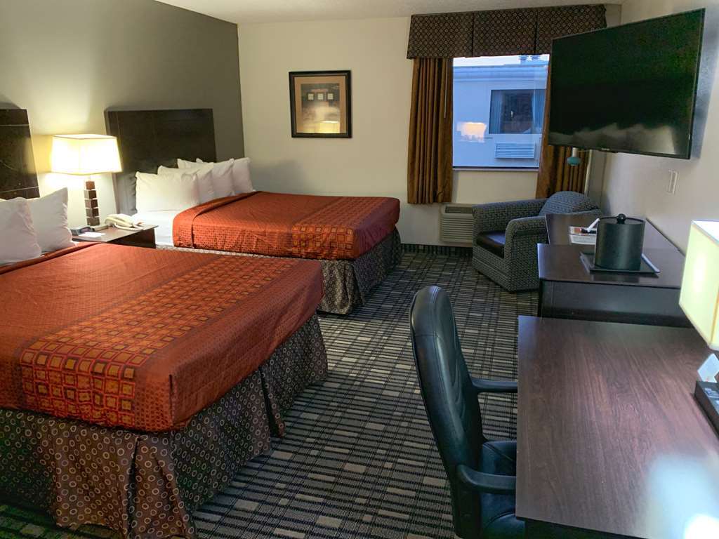 Surestay Plus Hotel By Best Western Lubbock Medical Center Chambre photo